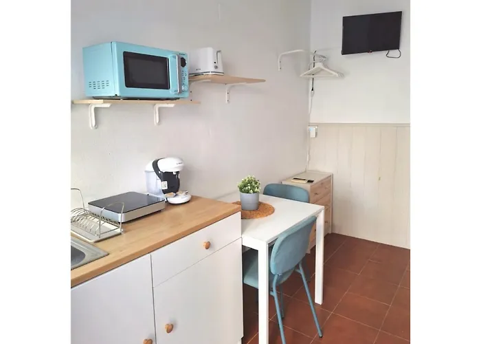 La Casa Del Remolino- Centro Historico De Conil, Andando A La Playa